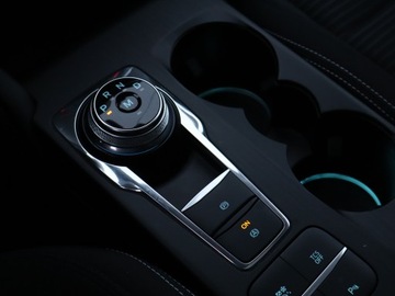 Ford Focus III Hatchback 5d facelifting 1.0 EcoBoost 125KM 2018 Ford Focus 1.0 EcoBoost, Automat, Skóra, Navi, zdjęcie 16