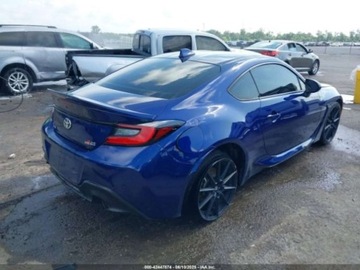 Toyota 2022 Toyota GR86 PREMIUM 2022, od ubezpieczalni 2.4 Benzyna 228KM, zdjęcie 4