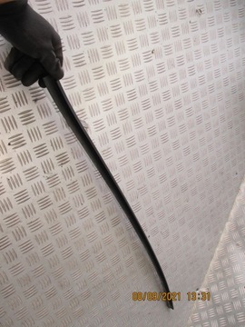 НАКЛАДКА ПЕРЕДНЕГО ОКНА СПРАВА, PORSCHE CAYENNE I 7L