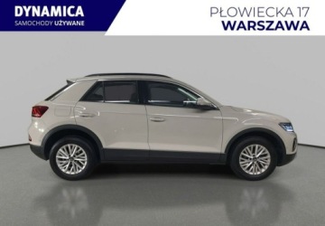 Volkswagen T-Roc I SUV Facelifting 1.0 TSI 110KM 2022 Volkswagen T-Roc VAT 23 Life 1.0TSI 110KM M6 20222023 r., salon PL, I wlas, zdjęcie 32
