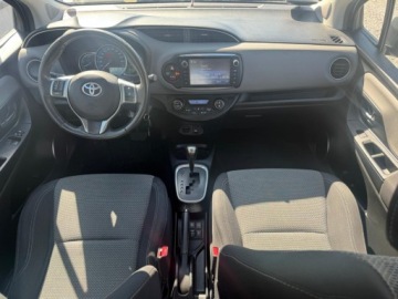 Toyota Yaris III 2016 Toyota Yaris 1.5 Hybryda Comfort 75KM 2016r Gwarancja !!!, zdjęcie 10