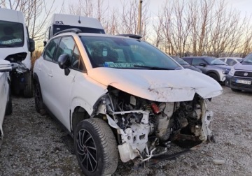 Citroen C3 Aircross  I Crossover 1.6 BlueHDI 100KM 2018 Citroen C3 Aircross 2018r, 1.6 HDI. Uszkodzony przod. VAT 23 cena brutto., zdjęcie 2