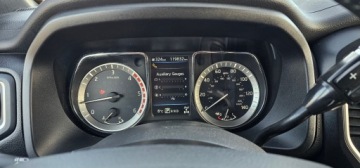 Nissan Titan 2019 Nissan Titan XD 5.0 V8 Cummins Diesel 4x4 – 2019 rok, zdjęcie 21