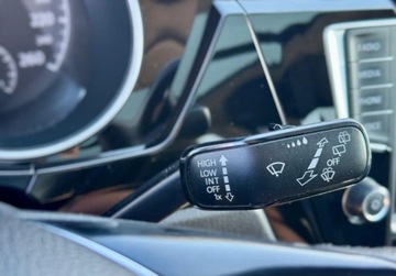 Volkswagen Touran III 2.0 TDI 150KM 2016 Volkswagen Touran 2.0 TDI CR TOP LED DSG Nvi kamera PDC Highline Panorama, zdjęcie 13