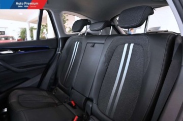 BMW X1 F48 Crossover Facelifting 2.0 20d 190KM 2020 BMW X1 xDrive20dFV23Reflektor LEDHak holowniczyFotel sportowy 2.0, zdjęcie 16