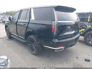 Cadillac Escalade III 2023 Cadillac Escalade Luxury 2023 6.2l 6.2 Benzyna 420KM, zdjęcie 2