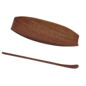 Чайник из орехового дерева.