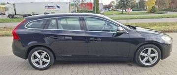 Volvo V60 I Kombi 1.6 T3 150KM 2012 Volvo V60 Volvo V60 T3 Kinetic 1.6 Benzyna 150KM, zdjęcie 23