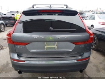 Volvo XC60 II Crossover T5 250KM 2018 Volvo XC 60 2018 VOLVO XC60 T5 MOMENTUM 2.0 Benzyna 250KM, zdjęcie 13