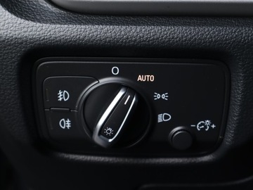 Audi A3 8V Hatchback 3d 2.0 TDI 150KM 2012 Audi A3 2.0 TDI, Navi, Xenon, Bi-Xenon, Klima, zdjęcie 16