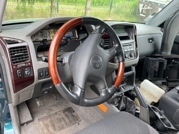 MITSUBISHI PAJERO III VOLANT DŘEVO KŮŽE MOC PĚKNÝ 2004