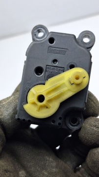 MOTOREK RADIÁTORU OPEL SIGNUM I 09180204