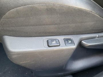 Citroen C4 II Hatchback 5d Facelifting 1.6 BlueHDi 100KM 2017 CITROEN C4 1.6l diesel BlueHDi 100KM*F VAT23%*Bogata wersja, zdjęcie 5