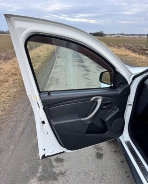 Dacia Duster I SUV Facelifting 1.5 dCi (Euro 6) 90KM 2016 Dacia Duster Dacia Duster 1.5 dCi Laureate 1.5 Diesel 90KM, zdjęcie 11