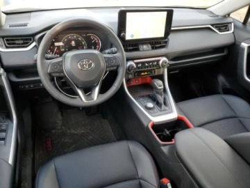 Toyota RAV4 V 2024 Toyota RAV4 2024, 2.5L, 4x4, TRD OFF-ROAD, po gradobiciu 2.5 Benzyna 203KM, zdjęcie 6