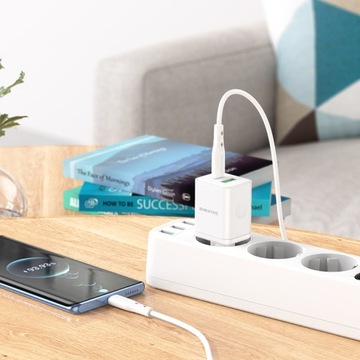 Borofone BN7 USB-A+USB-C QC3.0 3A PD 20W зарядное устройство