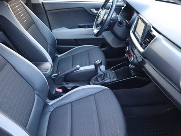 Kia Stonic Crossover 1.0 T-GDI 120KM 2019 Kia Stonic 1.0 T-GDI, Salon Polska, Serwis ASO, zdjęcie 8