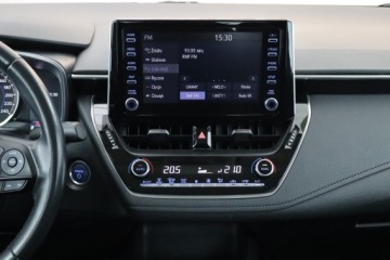 Toyota Corolla XII Sedan 1.8 Hybrid 122KM 2022 Toyota Corolla 1.8 Hybrid, Salon Polska, zdjęcie 12