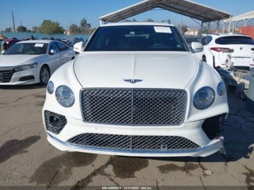 Bentley Bentayga 2021 Bentley Bentayga V8 2021 4.0l 4.0 Benzyna 542KM, zdjęcie 7