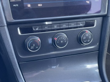 Volkswagen Golf VII Variant Facelifting 1.6 TDI-CR DPF BMT 115KM 2019 Volkswagen Golf 1,6 TDi DSG Comfortline 2019r, ACC, zdjęcie 19