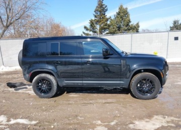 Land Rover Defender IV (L663) 90 2.0 i4P 300KM 2025 Land Rover Defender 2025r., 110 P300, 2L, od ubezpieczalni 2.0 Benzyna, zdjęcie 4