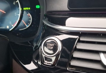 BMW Seria 5 G30-G31 Touring 530d 265KM 2017 BMW Seria 5 530d Luxury Line aut 3.0 Diesel 265KM, zdjęcie 34