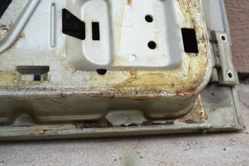 Mercedes W126 S Class Дверь левая передняя левая