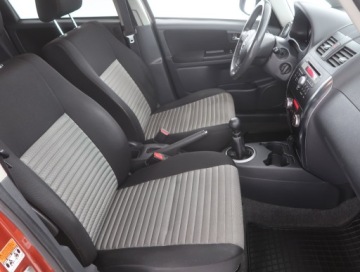 Suzuki SX4 I Hatchback Facelifting 1.6 VVT 120KM 2010 Suzuki SX4 1.6 VVT, Salon Polska, Klima, zdjęcie 8