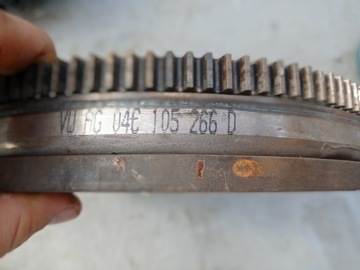 KOLO SETRVAČNÍK 1.0 TSI VW SEAT SKODA 04C105266D
