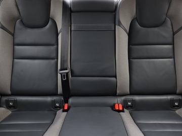 Volvo S60 III Sedan 2.0 T5 250KM 2019 Volvo S60 T5, Salon Polska, 1. Właściciel, zdjęcie 9