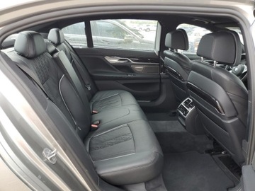 BMW Seria 7 G11-G12 2021 BMW Seria 7 750 XI 2021 4.4l 4.4 Benzyna 523KM, zdjęcie 10