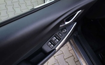 Mazda 6 III Kombi 2.0 SKYACTIV-G 165KM 2015 Mazda 6 Mazda 6 2.0 Exclusive-Line 2.0 Benzyna 165KM, zdjęcie 18