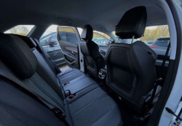 Peugeot 3008 II Crossover 1.5 BlueHDI 130KM 2019 Peugeot 3008 II LED 130KM gwarancja MANUAL BEZWYPADKOWY zarejestrowany, zdjęcie 17