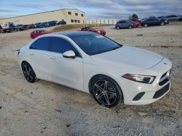 Mercedes Klasa A W177/V177 2019 Mercedes-Benz Klasa A 220 2019 2.0 Benzyna 188KM, zdjęcie 4