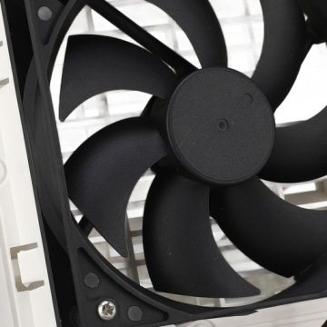 Боковой вытяжной вентилятор для жалюзийной сети RV Удаление запахов Тихий DC 12 В