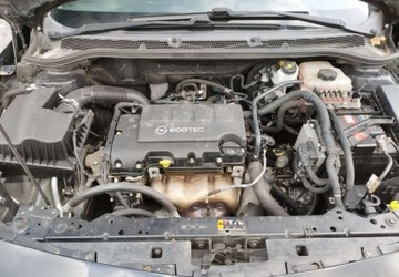 Opel Astra J GTC 1.4 100KM 2014 Opel Astra Opel Astra j 1.4 16v klima pds stan bdb gwarncja przebiegu 1.4, zdjęcie 16