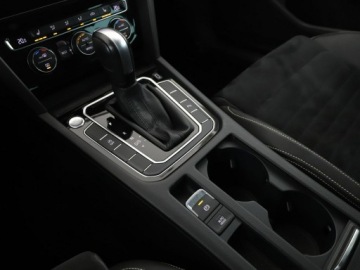 Volkswagen Passat B8 Variant Facelifting 2.0 TDI SCR 150KM 2020 Volkswagen Passat automat virtual cocpit full LED, zdjęcie 29