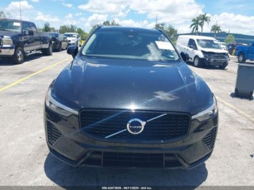 Volvo XC60 II 2024 Volvo XC 60 B5 Plus Dark Theme 2024 2.0l 2.0 Benzyna 247KM, zdjęcie 7