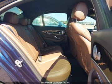 Mercedes Klasa E W213 2019 Mercedes-Benz Klasa E 2019 Mercedes-Benz E-Class E 300 RWD Sedan 2.0 241KM, zdjęcie 9