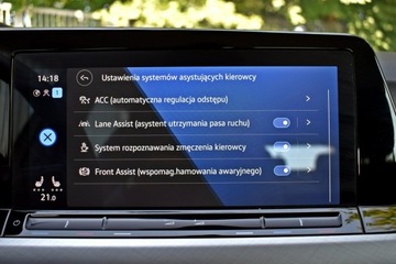 Volkswagen Golf VIII Variant 1.5 eTSI 130KM 2023 Volkswagen Golf Bezwypadkowy / Salon Polska /, zdjęcie 20