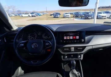 Skoda Scala Hatchback 1.0 TSI 110KM 2021 Skoda Scala Ambition 1.0 TSI 110 KM Czujniki Clima Podgrz, fotele, zdjęcie 8