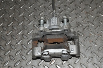 BMW 3 F30 330D 2015 ZADNÍ PRAVÝ TŘMEN BRZDOVÝ BOČNÍ