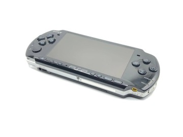 PSP 3004 Идеальное состояние + Tekken + карта на 16 ГБ!