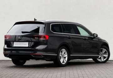 Volkswagen Passat B8 Variant Facelifting 2.0 TSI 190KM 2022 Volkswagen Passat LED Travel Assist Kamera ACC Salon Polska FVAT23, zdjęcie 1