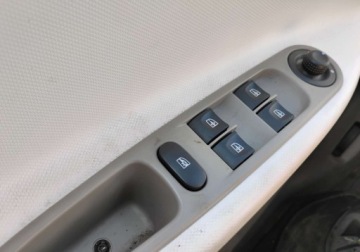 Renault ZOE I 2016 Renault Zoe 122016r. ELEKTRYK. AUTOMAT. Uszkodzony tyl. Elektryczny 58KM, zdjęcie 10