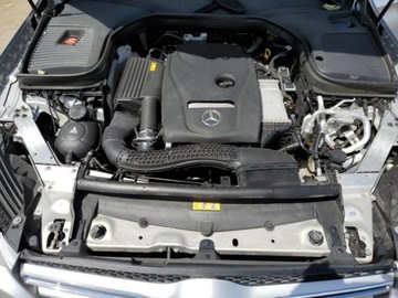 Mercedes GLC C253 2018 Mercedes-Benz GLC 300, 2018r., 4x4, 2.0L 2.0 Benzyna 241KM, zdjęcie 11