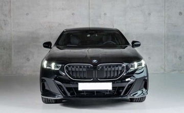 BMW Seria 5 G90-91 2025 BMW Seria 5 540d xDrive, Panorama, M sport, Pakiet Travel, Bowers, 21 cali, zdjęcie 4
