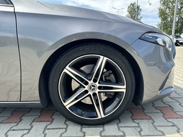 Mercedes Klasa A W177/V177 Hatchback 2.0 250 224KM 2018 Mercedes-Benz A 250 250 Pakiet Progressive - Salon, zdjęcie 8