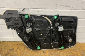 ZVEDÁK OKNO LEVÝCH PŘEDNÍCH DVEŘE MERCEDES-BENZ A (W176) A1767230314