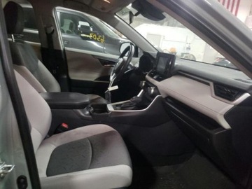 Toyota 2021 Toyota RAV4 TOYOTA RAV4 XLE, 2021r., 4x4, 2.5L, po gradobiciu 2.5 Benzyna, zdjęcie 5